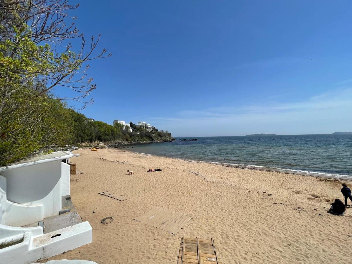 Studio B28 Sunny Island Chernomorez Chernomorets Eksteriør billede