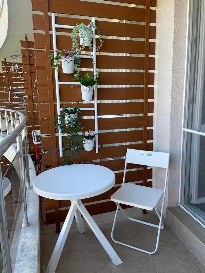 Studio B28 Sunny Island Chernomorez Chernomorets Eksteriør billede